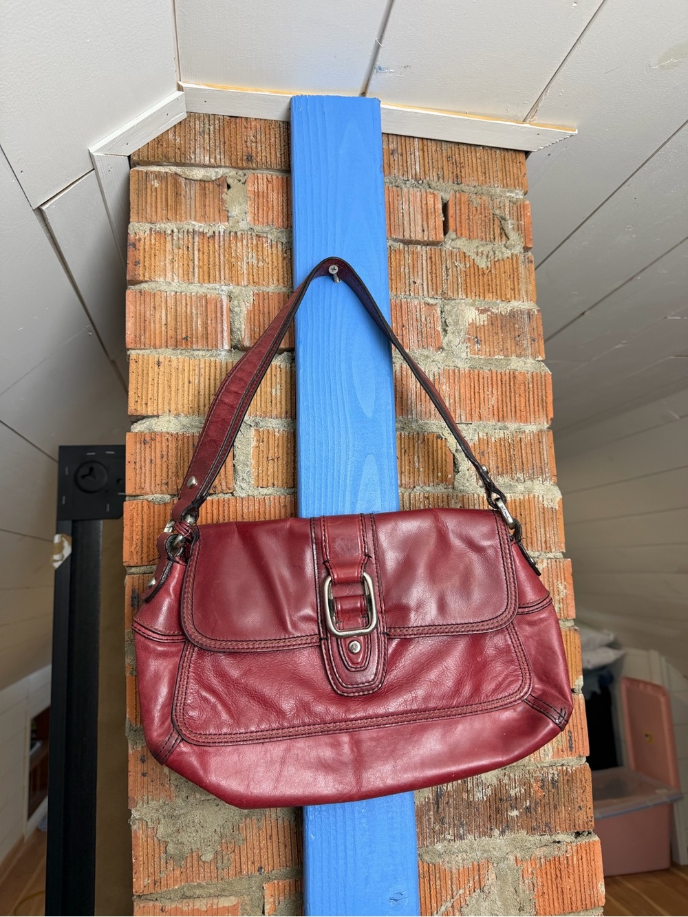 Y2K Fossil Red Leather Shoulder Bag with Silver Buckle Detail